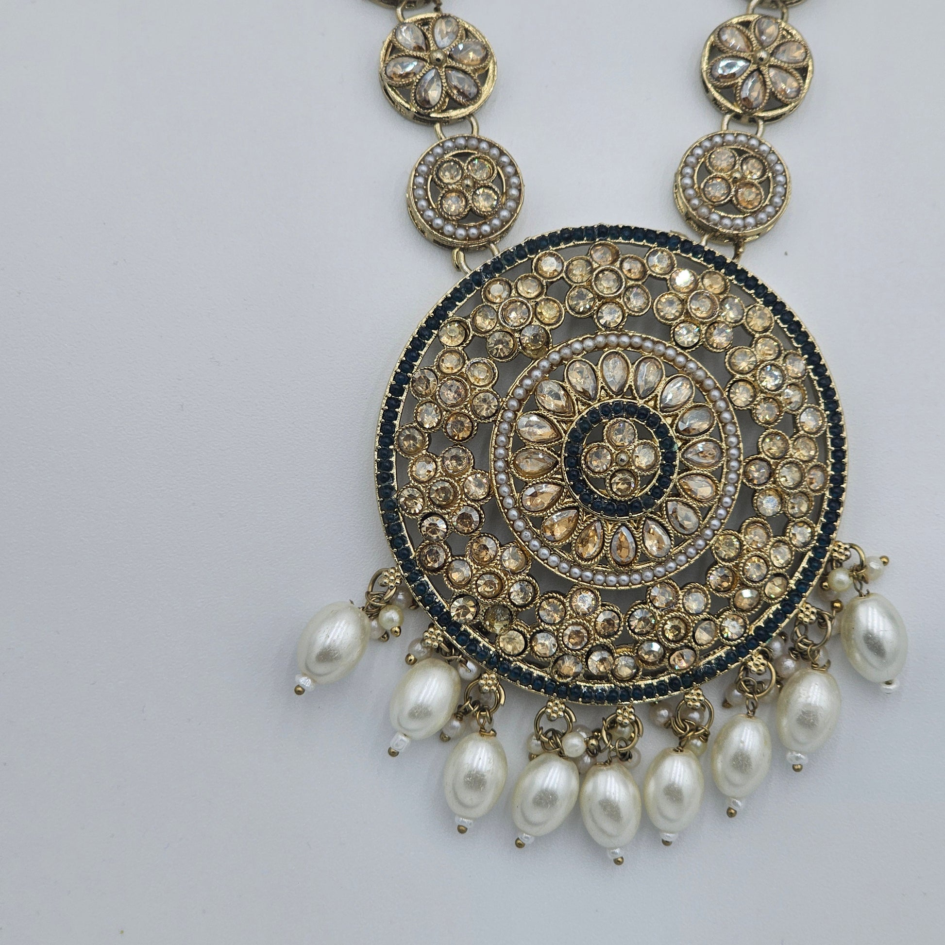 Antique Gold & Pearl Kundan Pendant Necklace - BelleNoor