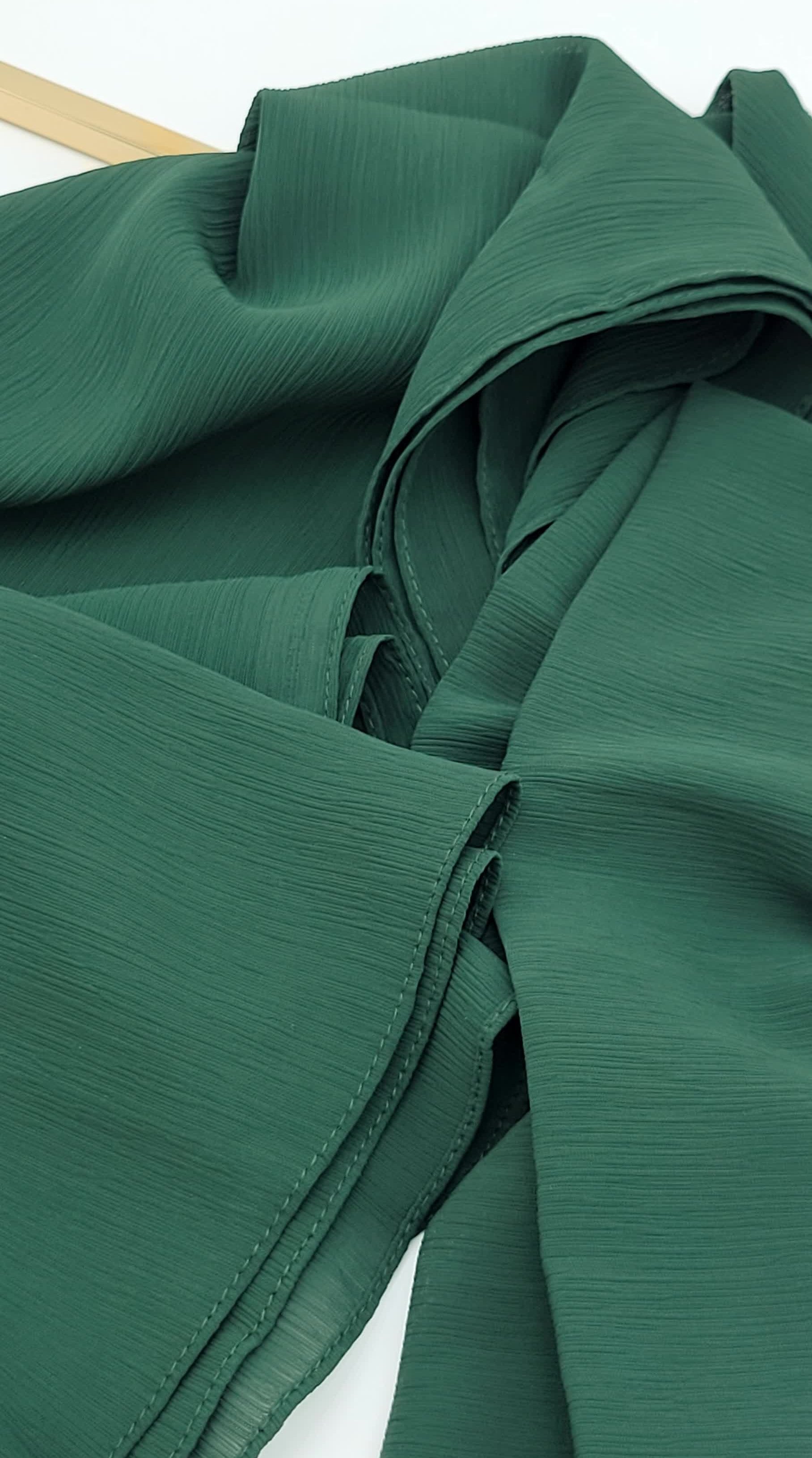 Deep Green - BelleNoor